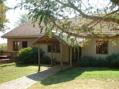 Smallholding  For Rent in North Riding, Randburg